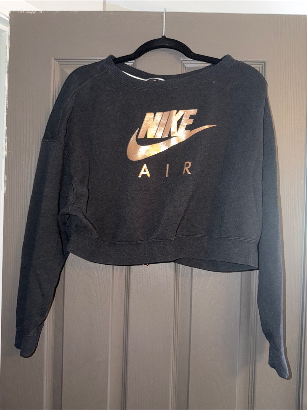 Nike Black Cropped Sweatshirt with Metallic Gold NIKE AIR Logo